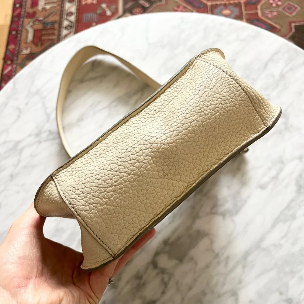 Dooney & Bourke Pebbled Leather Cream Shoulder Bag Duck Medallion Ivory